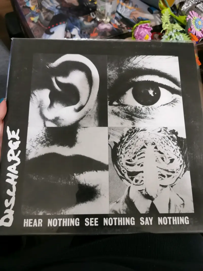 Vinilo Discharge 'Hear Nothing See Nothing Say Not