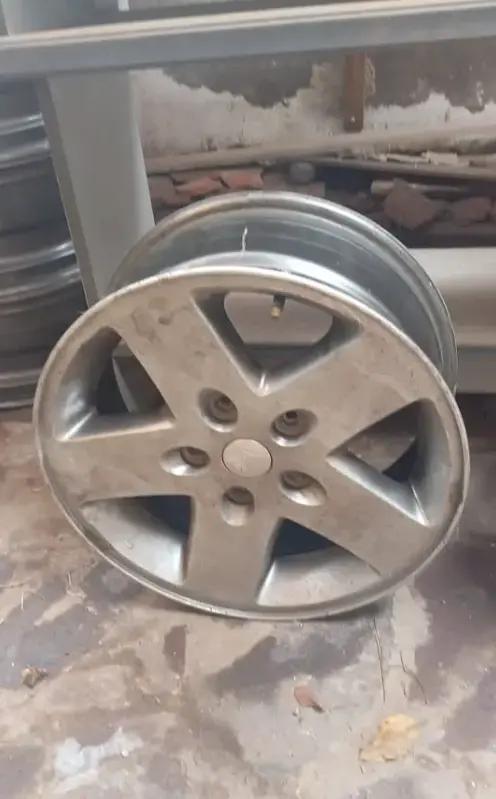 Llantas Jeep Wrangler aro 17 Original - 1