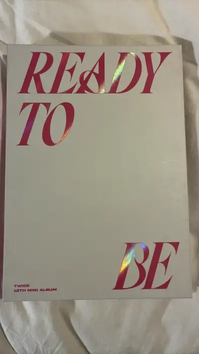 Álbum 'Ready To Be' de Twice 12th Mini - miniatura 1