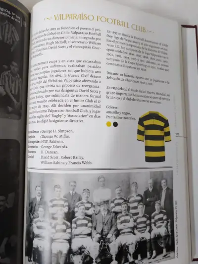 Libro Duelos del Centenario Selección Chilena 1910 - miniatura 3