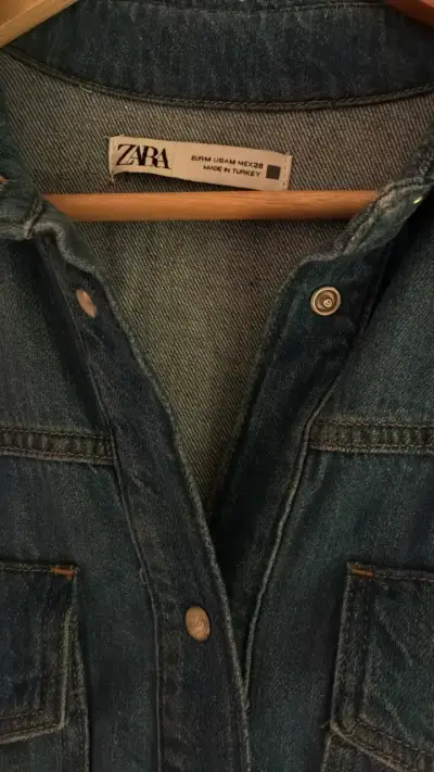 Camisa de mezclilla azul Zara para mujer - miniatura 2