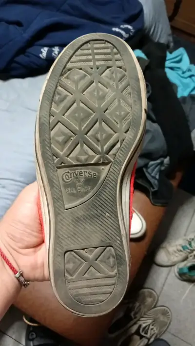Zapatillas Converse rojas clásicas - miniatura 3