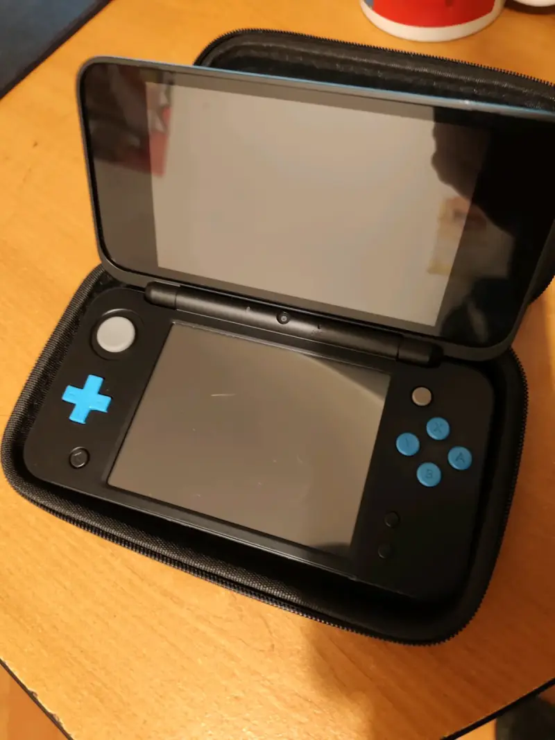 Consola portátil Nintendo 2DS XL con juegos - 4