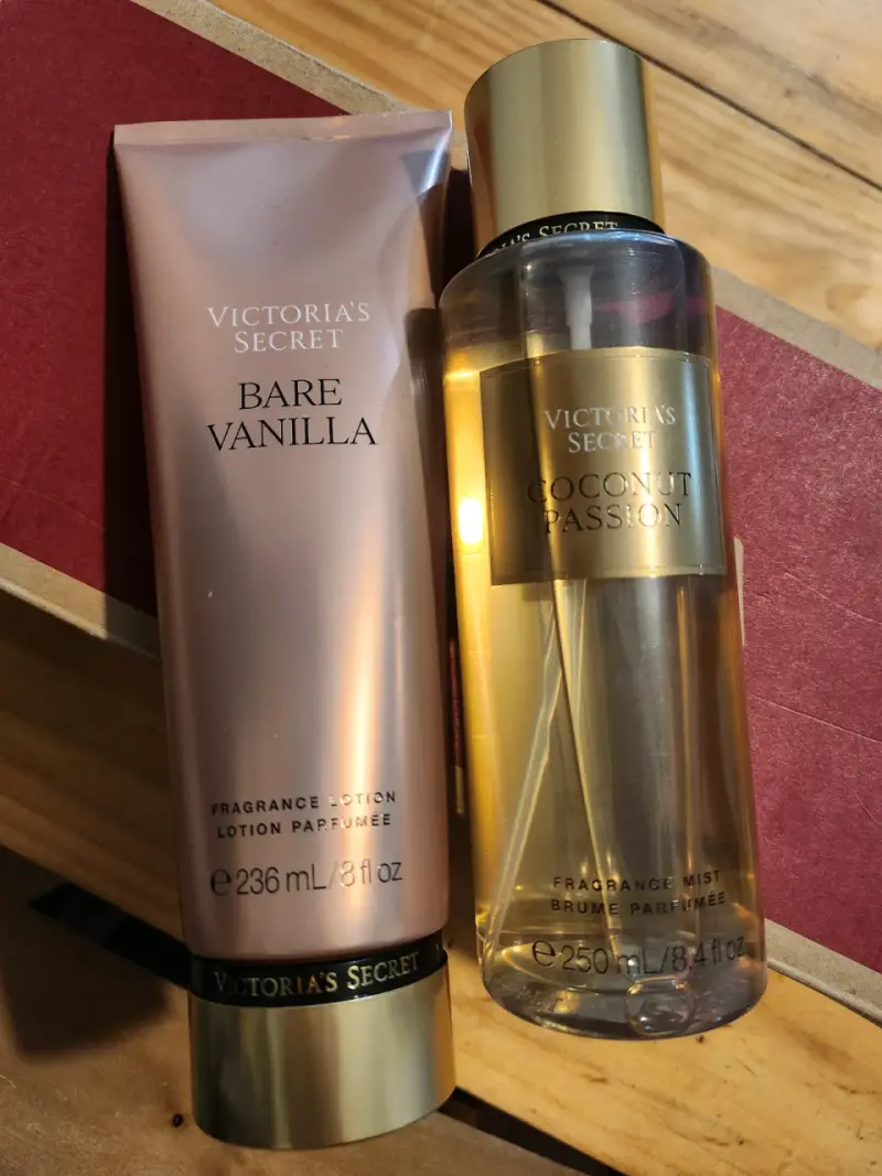 Set de loción y bruma Victoria's Secret Bare Vanilla y Coconut Passion - 1