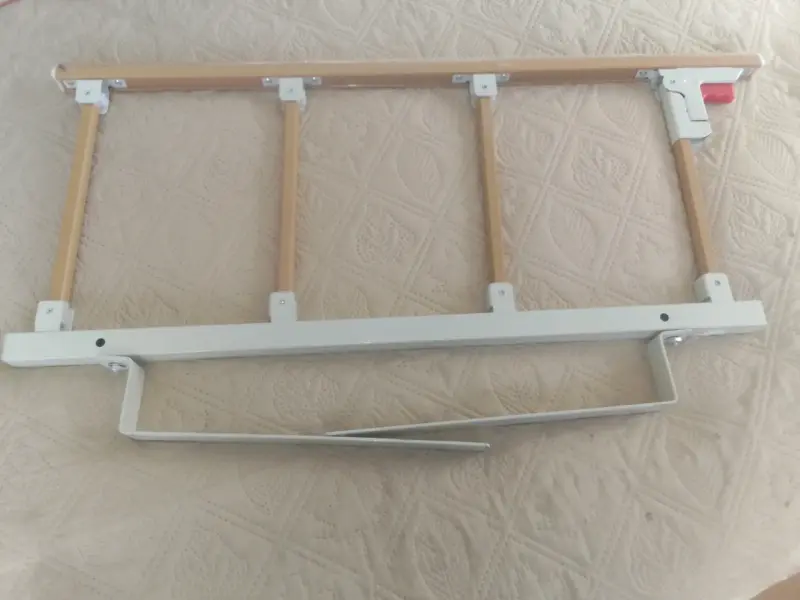 Baranda de seguridad para cama de madera - 2