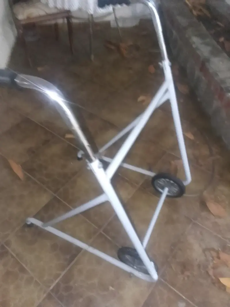 Andador para adulto con ruedas - 2