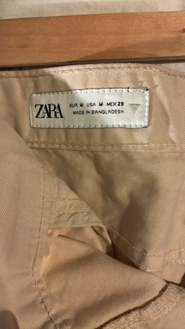 Falda corta beige con bolsillos Zara - 3