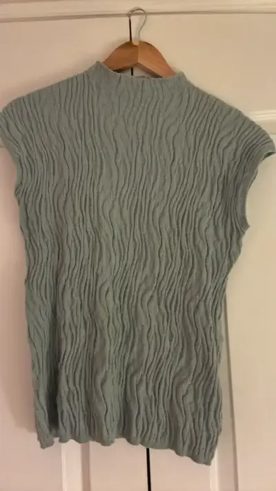 Polera de mujer texturizada color gris - miniatura 1