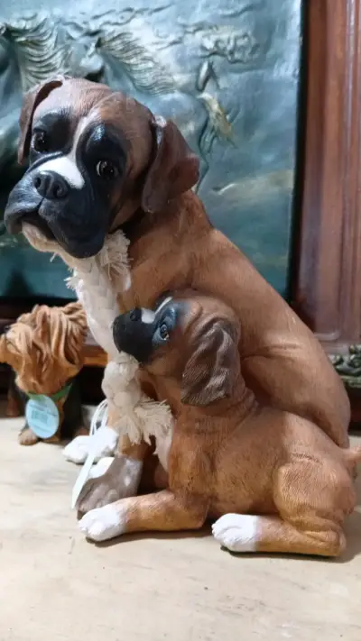 Figura decorativa de perros bóxer con cuerda - miniatura 2