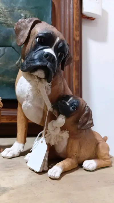 Figura decorativa de perros bóxer con cuerda - miniatura 3