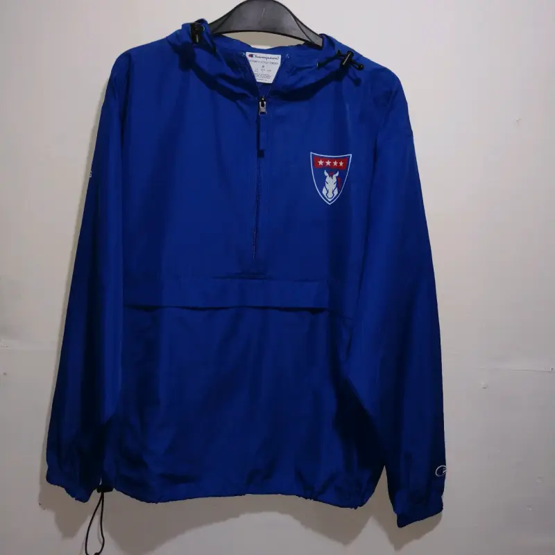 Cortaviento azul Champion con capucha