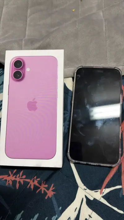 iPhone 16 plus  128GB color rosa en buen estado - miniatura 1