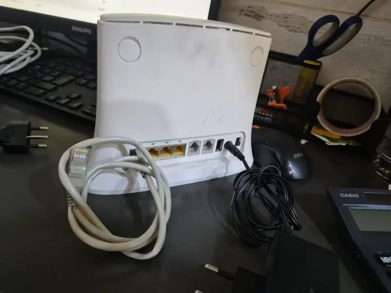 Router WiFi 4G ZTE Claro - 3