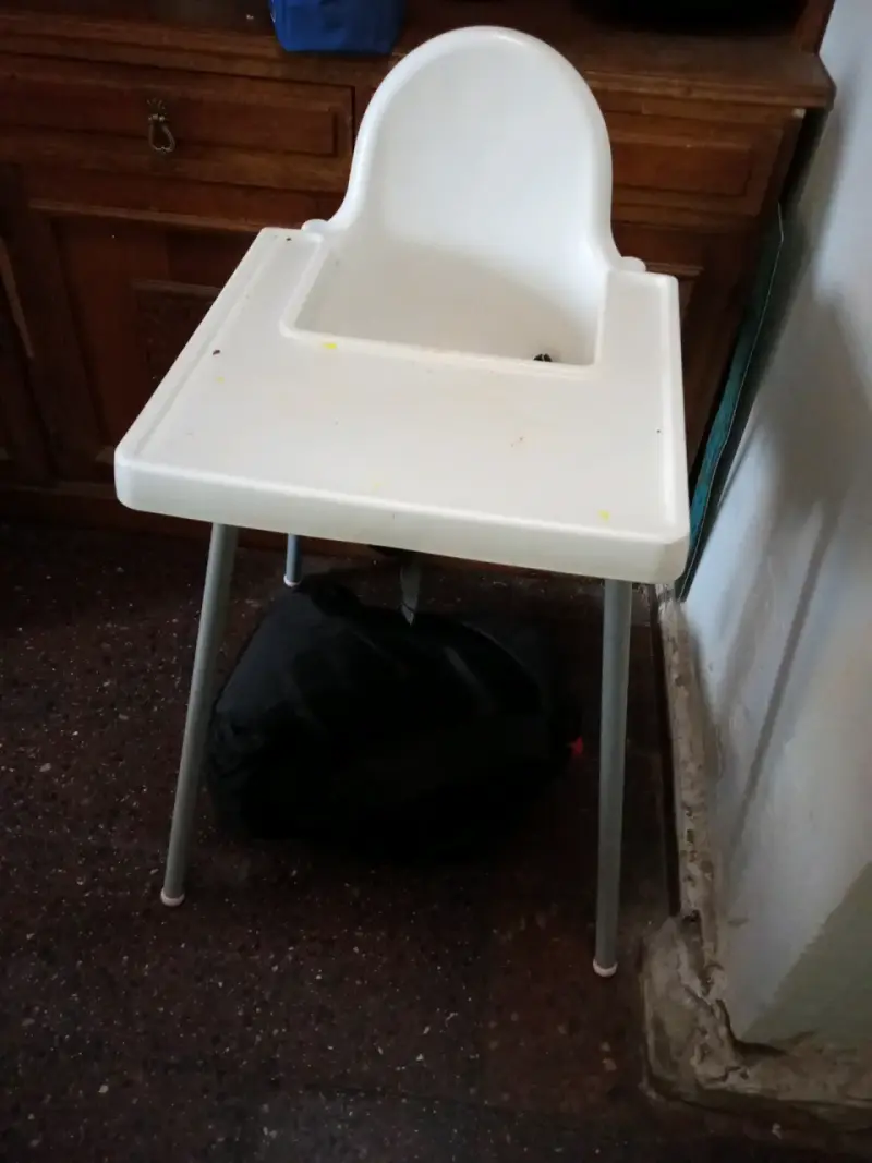 Silla de comer para bebé blanca y verde - 1