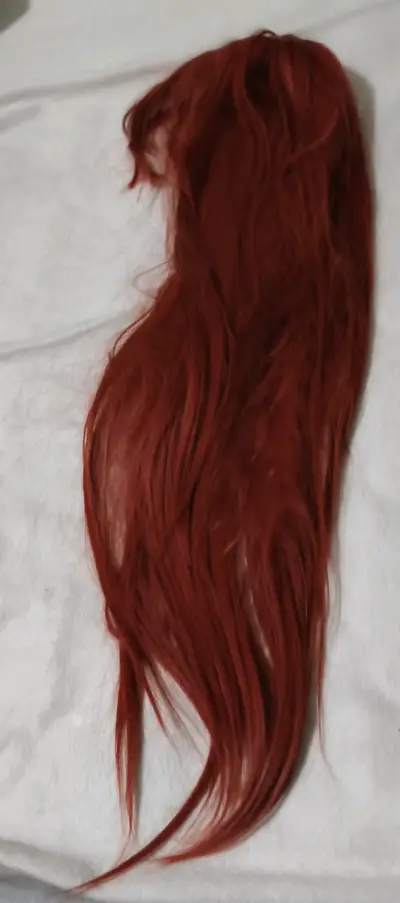 Peluca larga roja de cabello sintético - miniatura 2