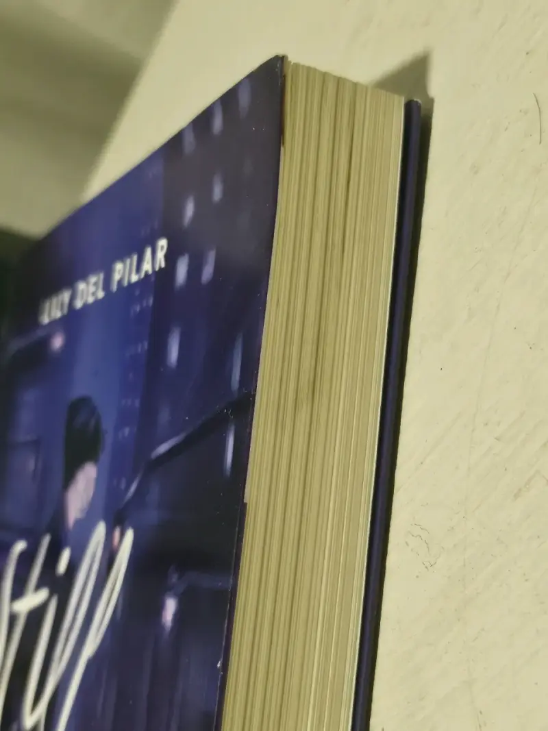 Libro 'Still With You' de Lily Del Pilar - 3