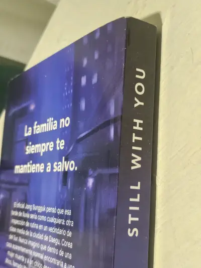 Libro 'Still With You' de Lily Del Pilar - miniatura 4