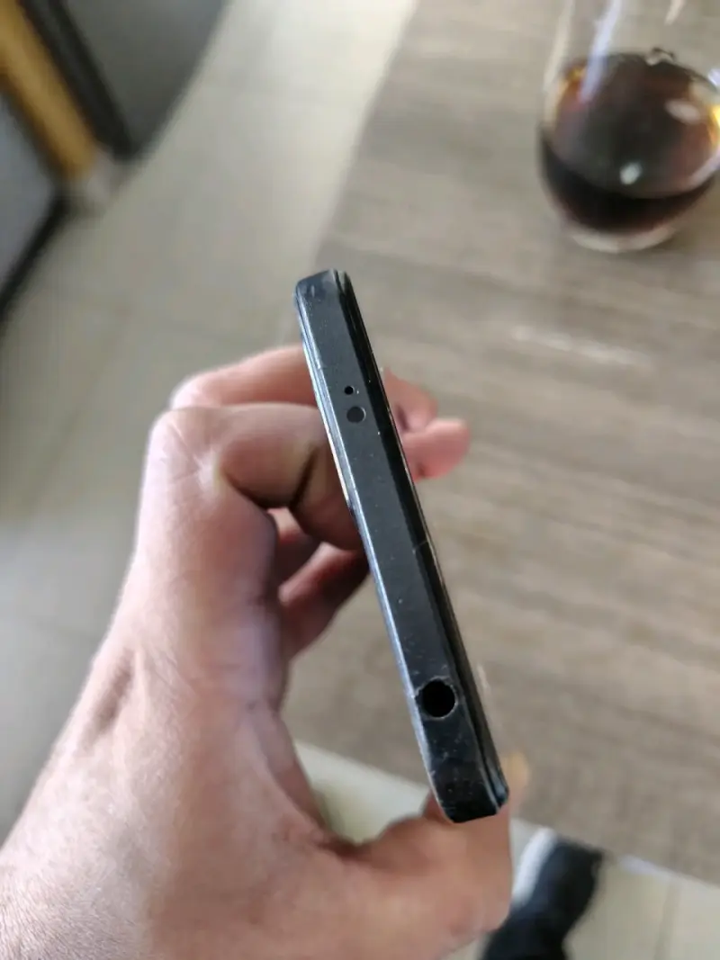 Smartphone Xiaomi Redmi note 12i con pantalla rota - 5