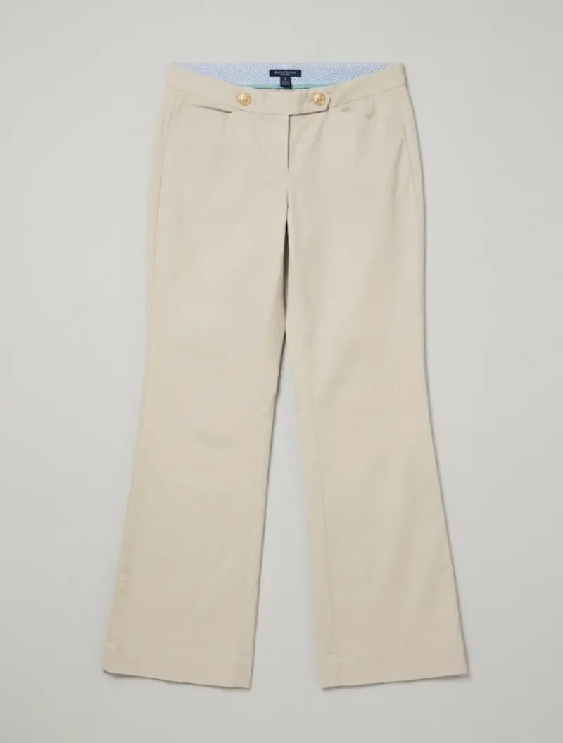 Pantalones beige de mujer con botones dorados