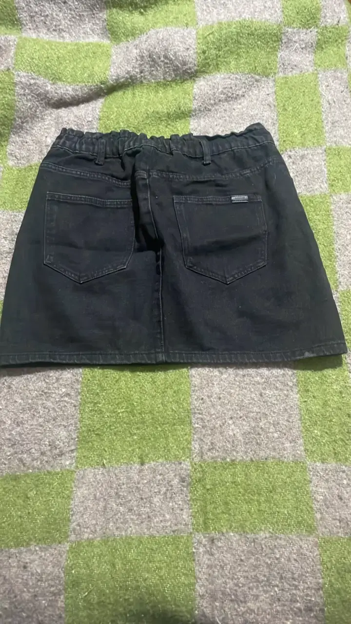 Falda negra de mezclilla para mujer - 2