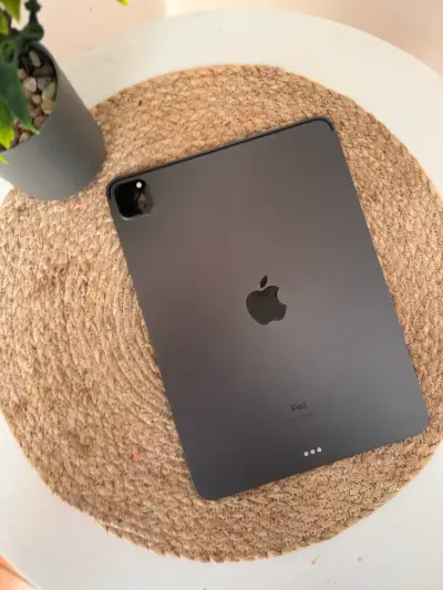 iPad Pro M1 de 11 pulgadas 128GB - miniatura 1