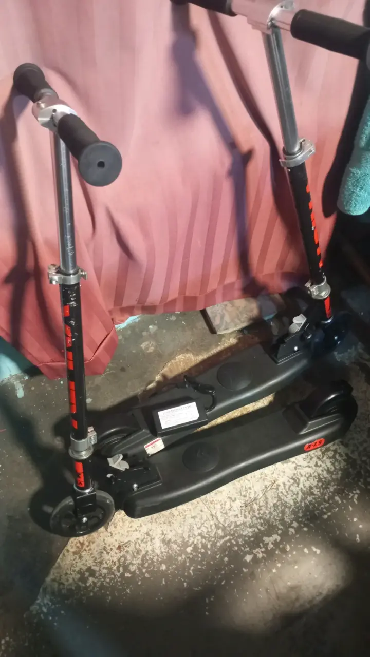 Scooter plegable para niño de 6 a10 en buen estado - 4