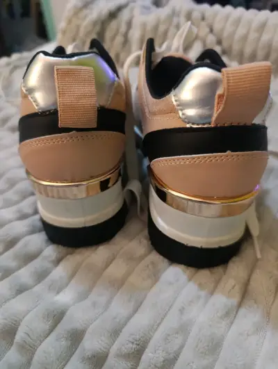 Zapatillas deportivas rosa y blancas para mujer - miniatura 4