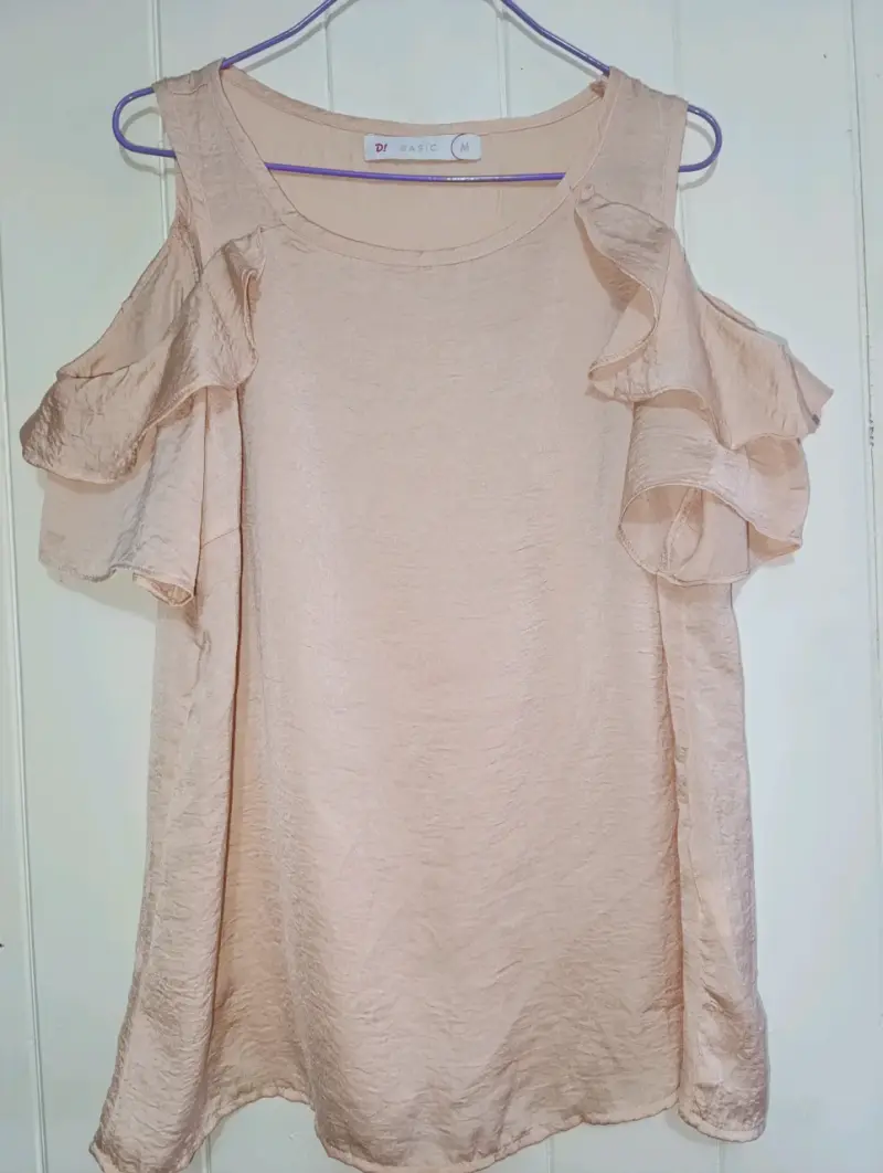 Blusa de hombros descubiertos color rosa - 1
