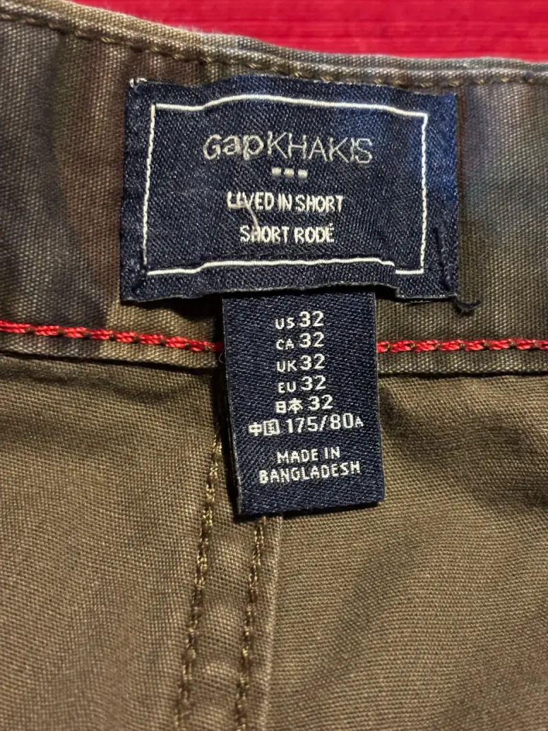 Bermudas camufladas Gap Khakis talla 32 - 4