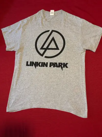 Polera gris Linkin Park  talla M - miniatura 1