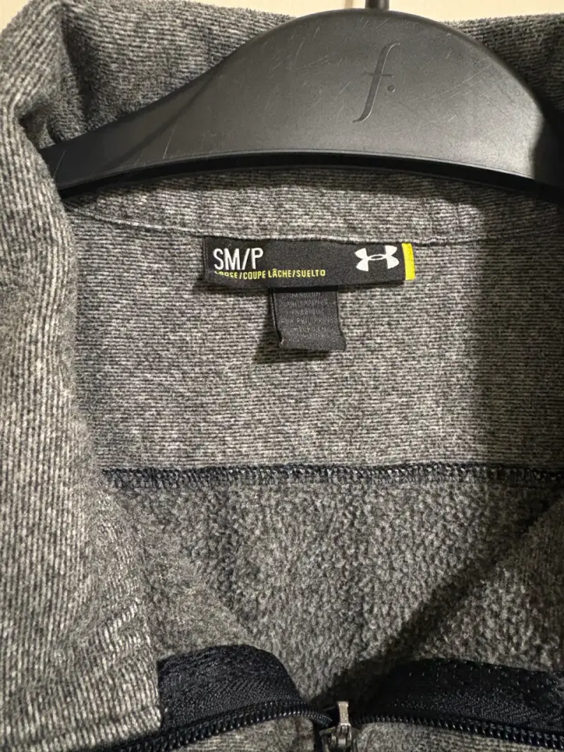 Chaleco sin mangas Under Armour gris para hombre - 3