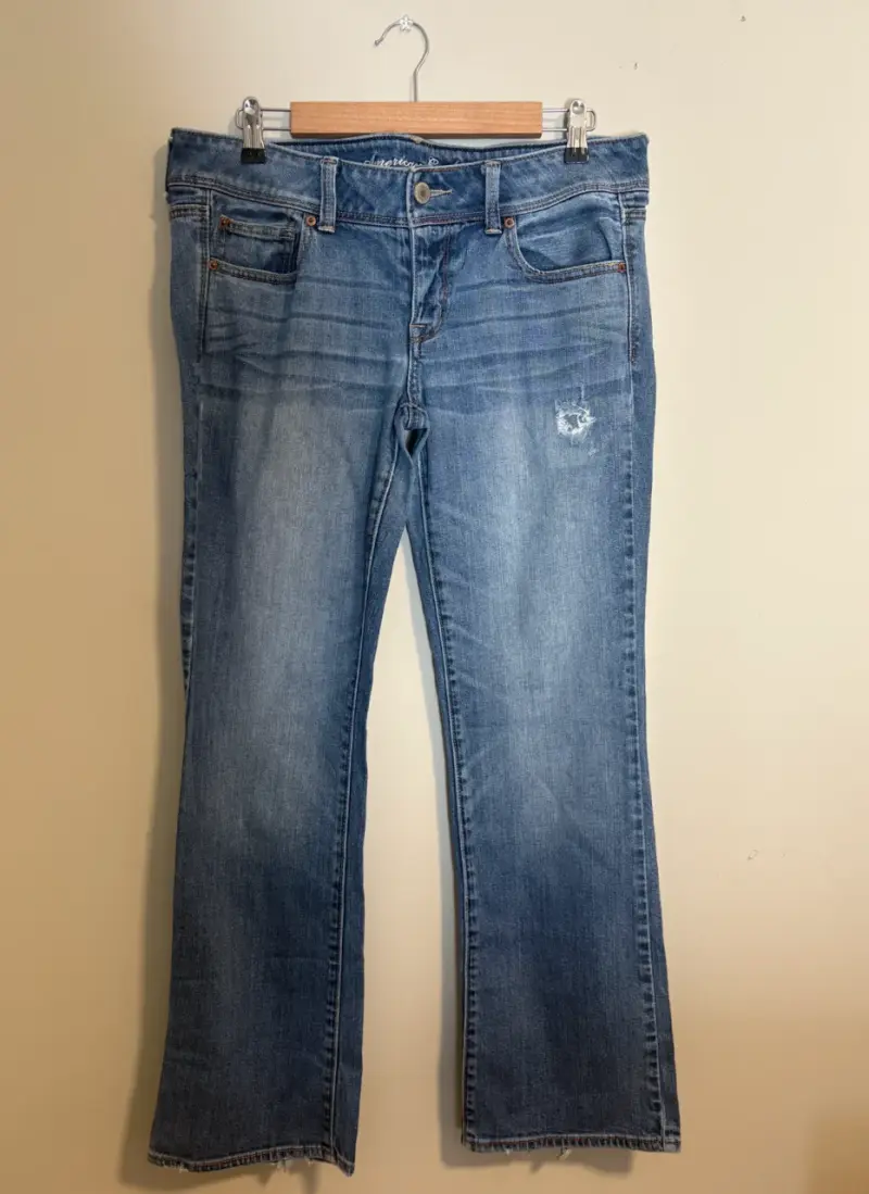Jeans American Eagle azul talla 12 (42)