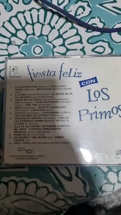 CD Los Primos Fiesta Feliz con canciones clásicas - miniatura 2