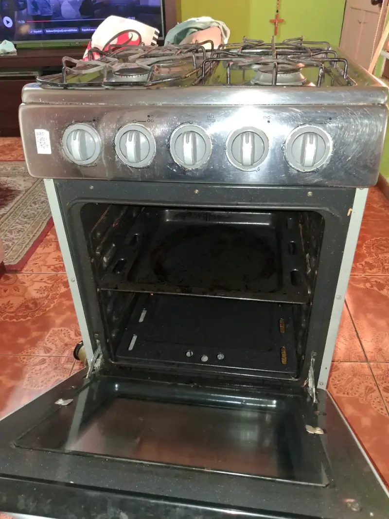 Cocina a gas Mabe con horno y 4 quemadores - 2