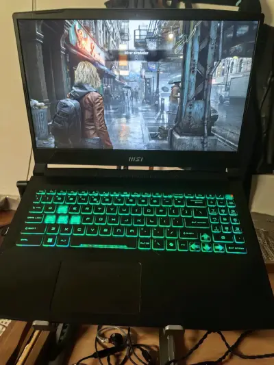 Notebook Gamer MSI Katana 15 B13VGK (RTX 4070 / i7 - miniatura 1