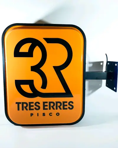Letrero rompecalle luminoso pisco Tres Erres. - miniatura 2