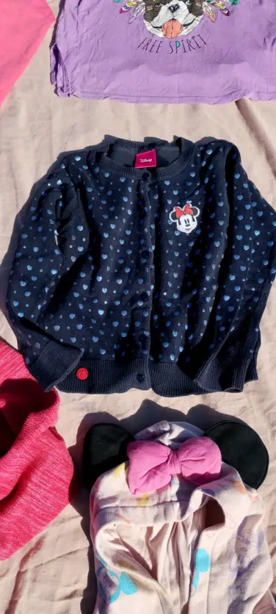 Polerón Minnie Mouse Disney para niña - miniatura 1