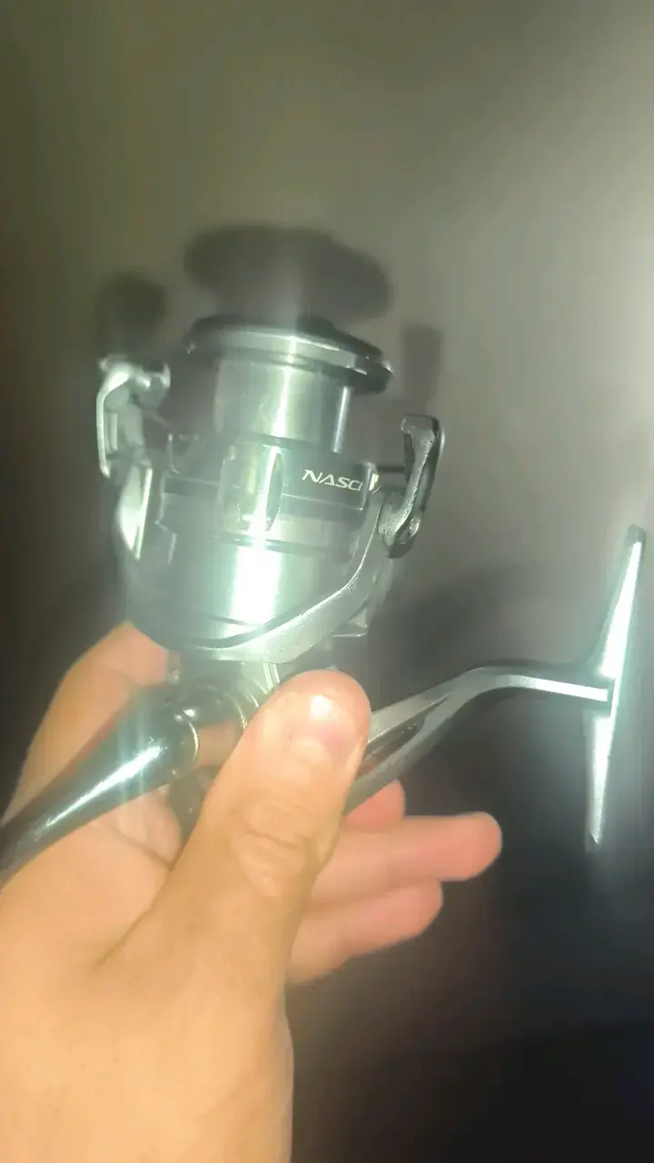 Carrete de pesca Shimano Nasci C3000HG - 3