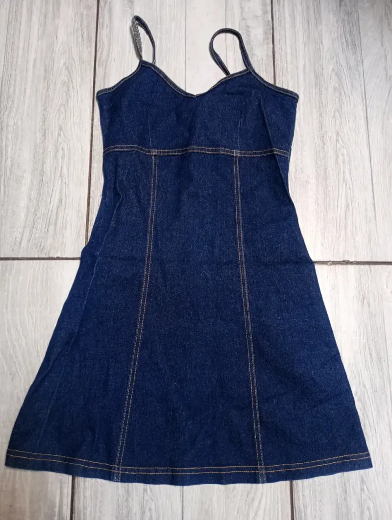 Vestido de mezclilla azul sin mangas