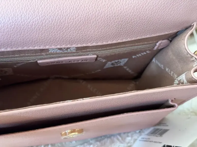 Cartera cruzada rosa Anne Klein con monedero - 5