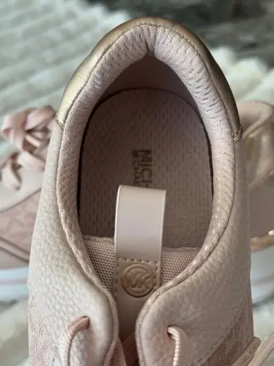 Zapatillas deportivas rosadas Michael Kors para mujer - miniatura 3
