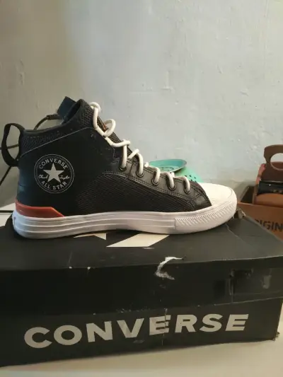 Zapatillas Converse  caña alta talla #40 - miniatura 3