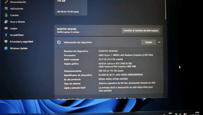 Laptop gaming AMD Ryzen 7 con NVIDIA RTX - 2