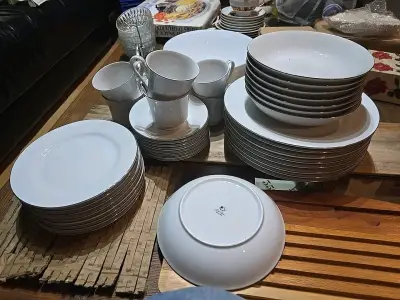 Juego de vajilla de porcelana blanca Fine China - miniatura 3