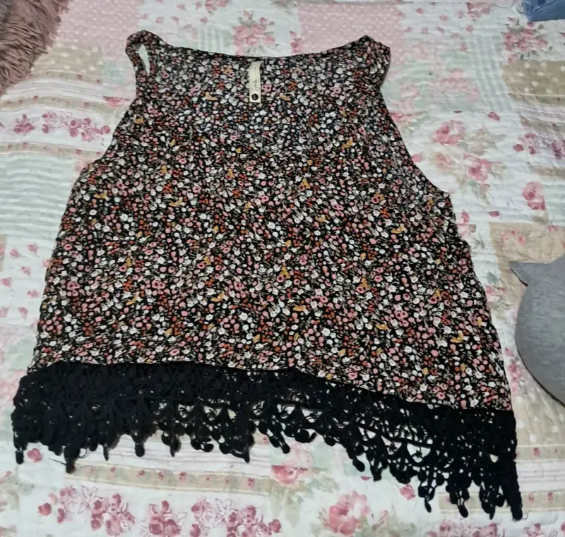 Blusa sin mangas con estampado floral talla L