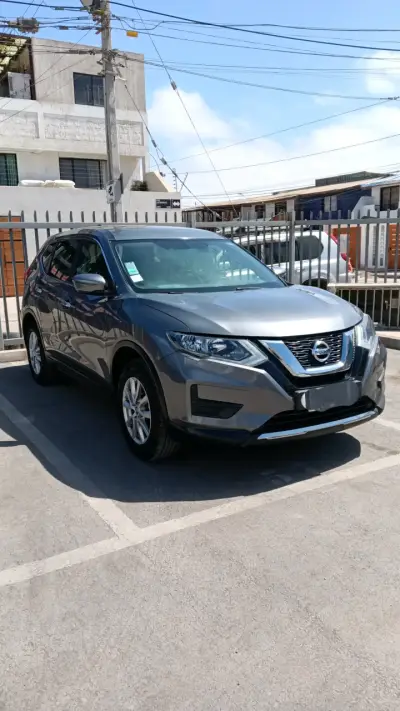 Nissan X-Trail 2019 SUV Gris en Buen Estado - miniatura 1