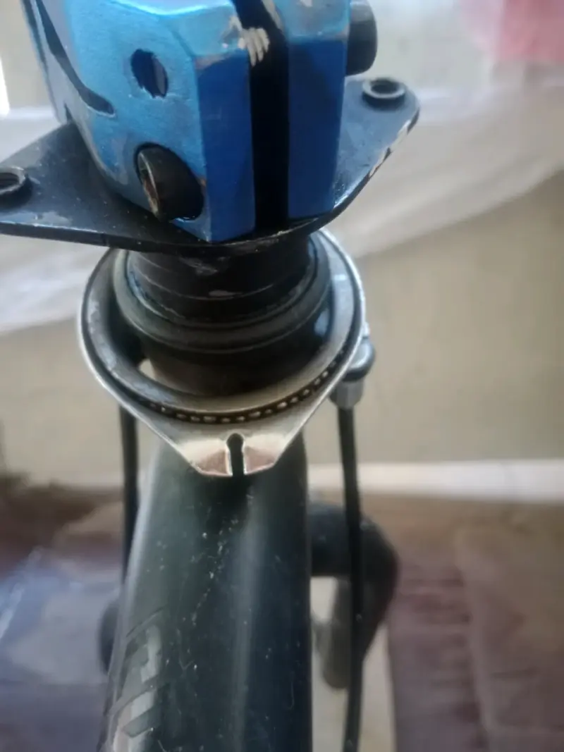 Bicicleta BMX con ruedas azules 20x2.35 - 2