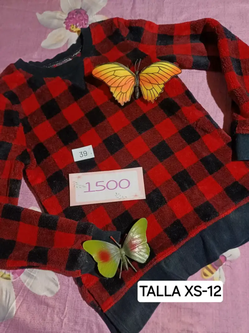 Polerón a cuadros rojo y negro talla XS