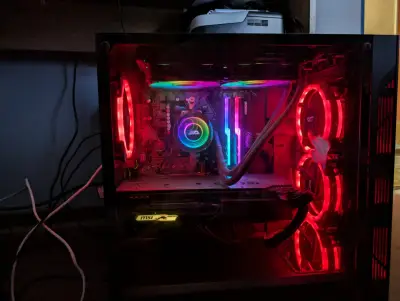 PC Gamer con AMD Ryzen 5 5600X y Radeon RX 5700 XT - miniatura 1