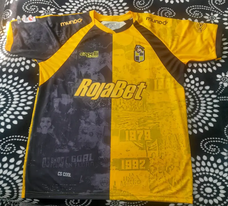 Camiseta deportiva Capelli Sport edición especial - 1